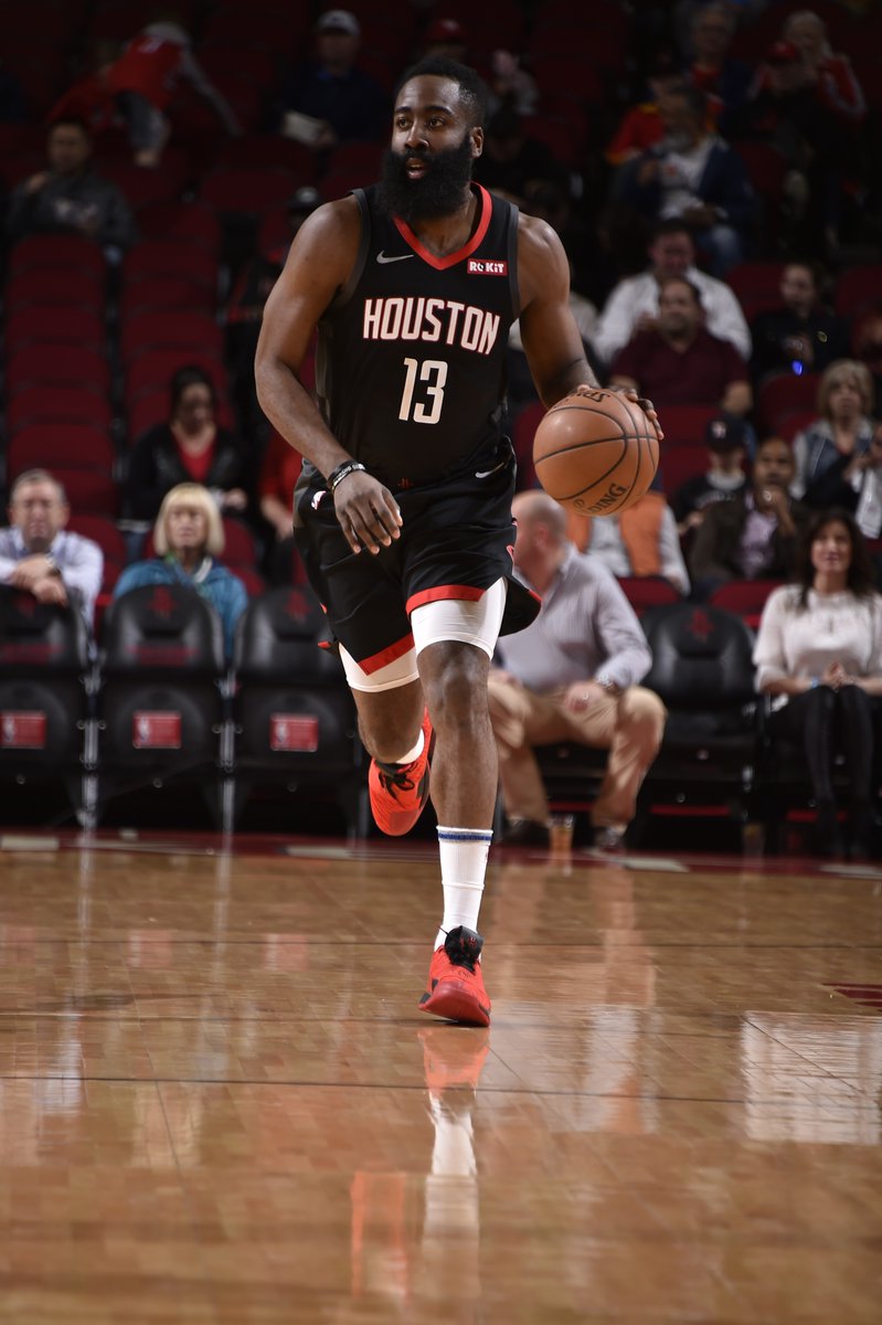 罗马2-0乌迪内斯，洛伦佐-佩莱格里尼破门，切利克锁定胜局（罗马2-0擒乌迪内斯：佩莱格里尼先拔头筹，切利克终结悬念）