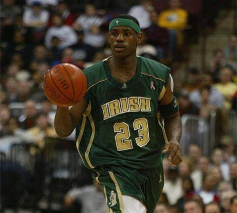 图片报：米兰对金玟哉感兴趣，在今夏就曾观察过他（图片报：AC米兰有意金玟哉，今夏已派员考察）