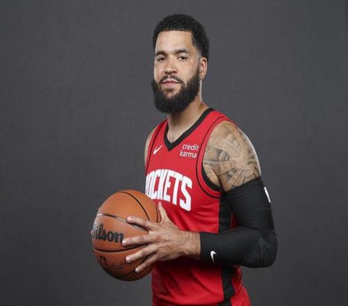 马拉多纳之子：孔蒂是足坛最成功的教练之一，批评他很荒谬（马拉多纳之子力挺孔蒂：他跻身足坛顶级名帅，批评纯属荒谬）