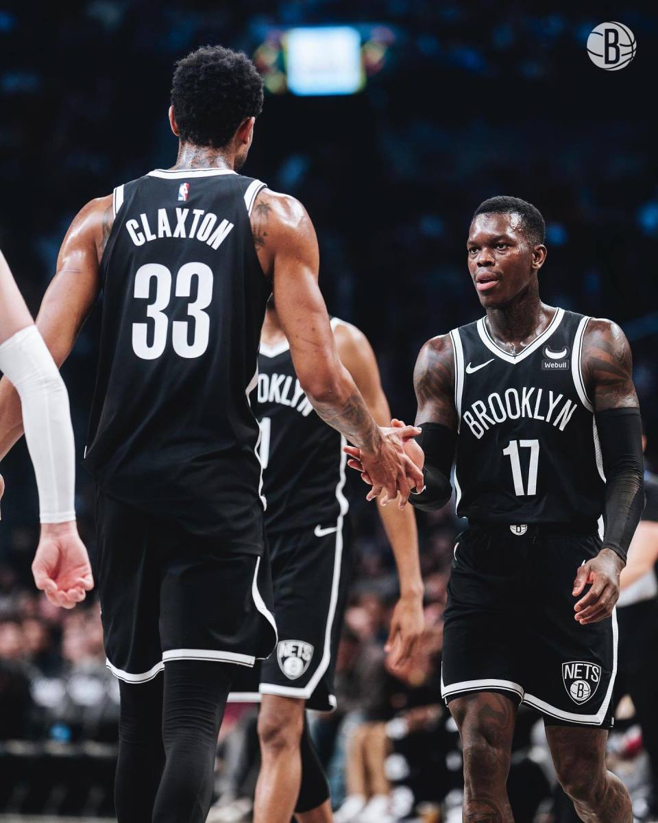 国乒护台太强！蒯曼顶住申裕斌爆冲，林诗栋致命反杀，握拳庆祝（国乒守台稳如山！蒯曼顶住申裕斌狂攻，林诗栋绝杀回击，握拳庆祝）