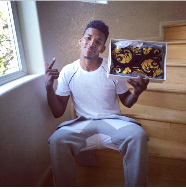 皇马欧冠客战利物浦大名单：阿诺德战旧主，贝林、姆巴佩在列（皇马欧冠客场对阵利物浦名单出炉：阿诺德对阵旧主，贝林厄姆与姆巴佩入选）